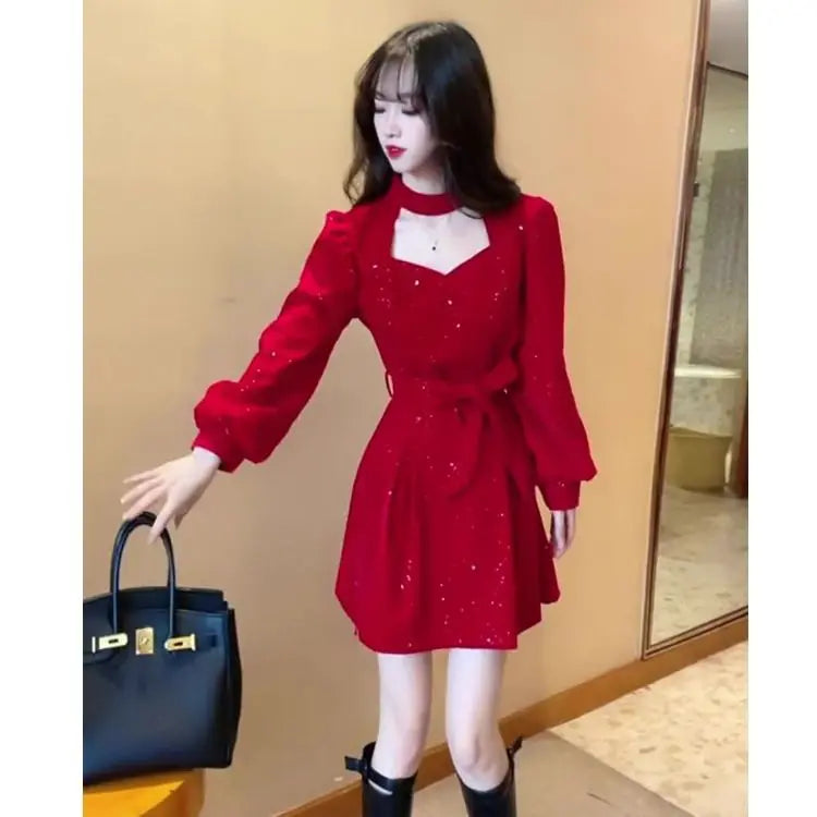 Velvet Dress for Women in Autumn and Winter 2025 New Goddess Style Fashion V-neck Long-sleeved Atmosphere Christmas