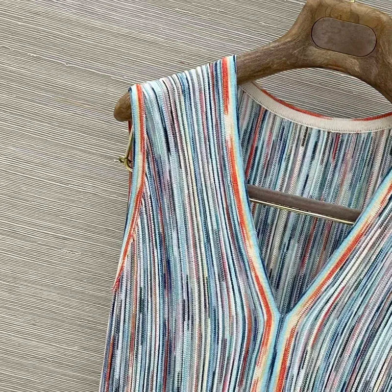 Women's vacation-style dresses, sleeveless knit dresses, color-blocked maxi dresses, high-quality workwear, 2026, new arrivals,