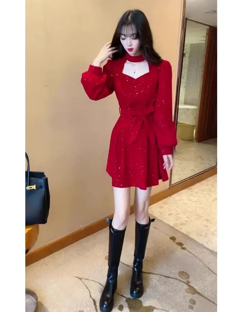 Velvet Dress for Women in Autumn and Winter 2025 New Goddess Style Fashion V-neck Long-sleeved Atmosphere Christmas