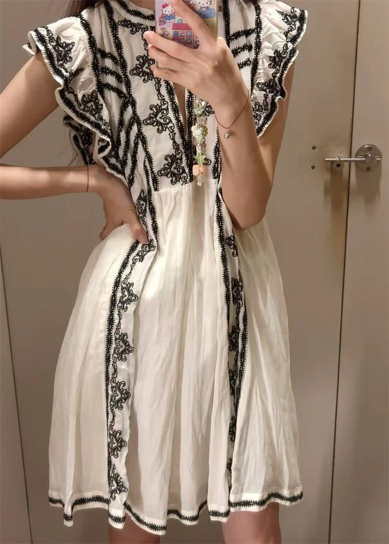 Women's Dress 2026 Summer New Black and White Color-Block Sleeveless Embroidered Short Dress Casual Vacation Elegant and Stylish