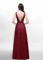Load image into Gallery viewer, Women Burgundy Evening Dress Lace Appliques Tulle V-Neck Sexy Backless Prom Dresses A-Line Floor-Length Sleeveless Party Vestido